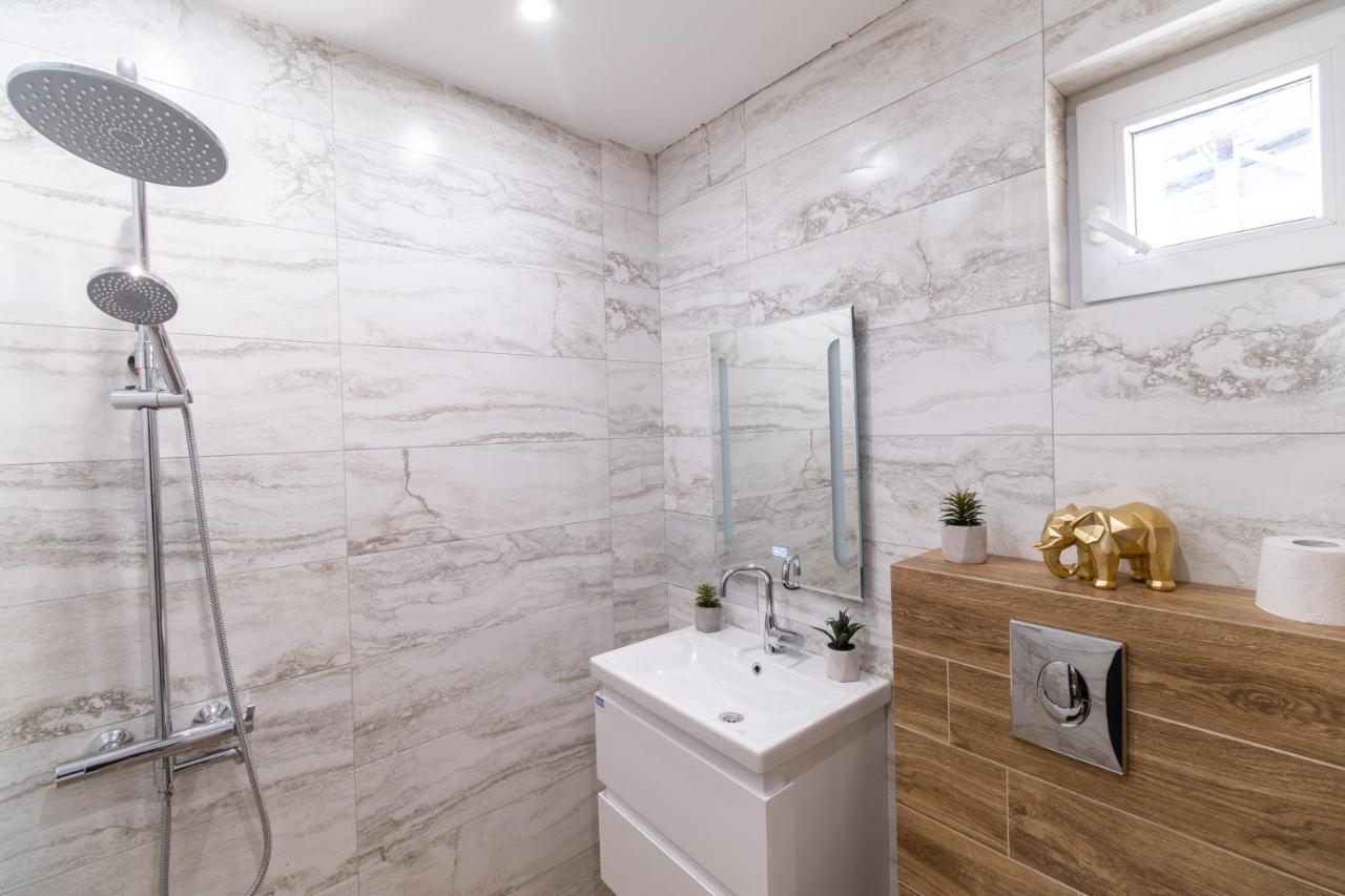 Chic 1Br Apartment With Balcony In 普罗夫迪夫 外观 照片